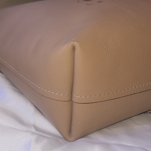 New Coach Leatherware Classic Reversible Large Taupe/Beige Tote w/Dustbag - Picture 16 of 16